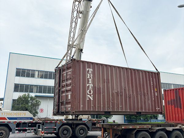 發貨現(xiàn)場(chǎng)